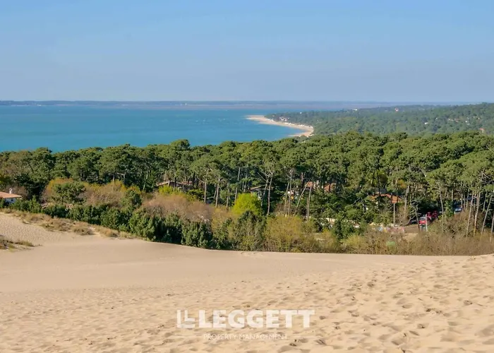 Apartment T2 Full City Centre With Parking 500M From The Beach